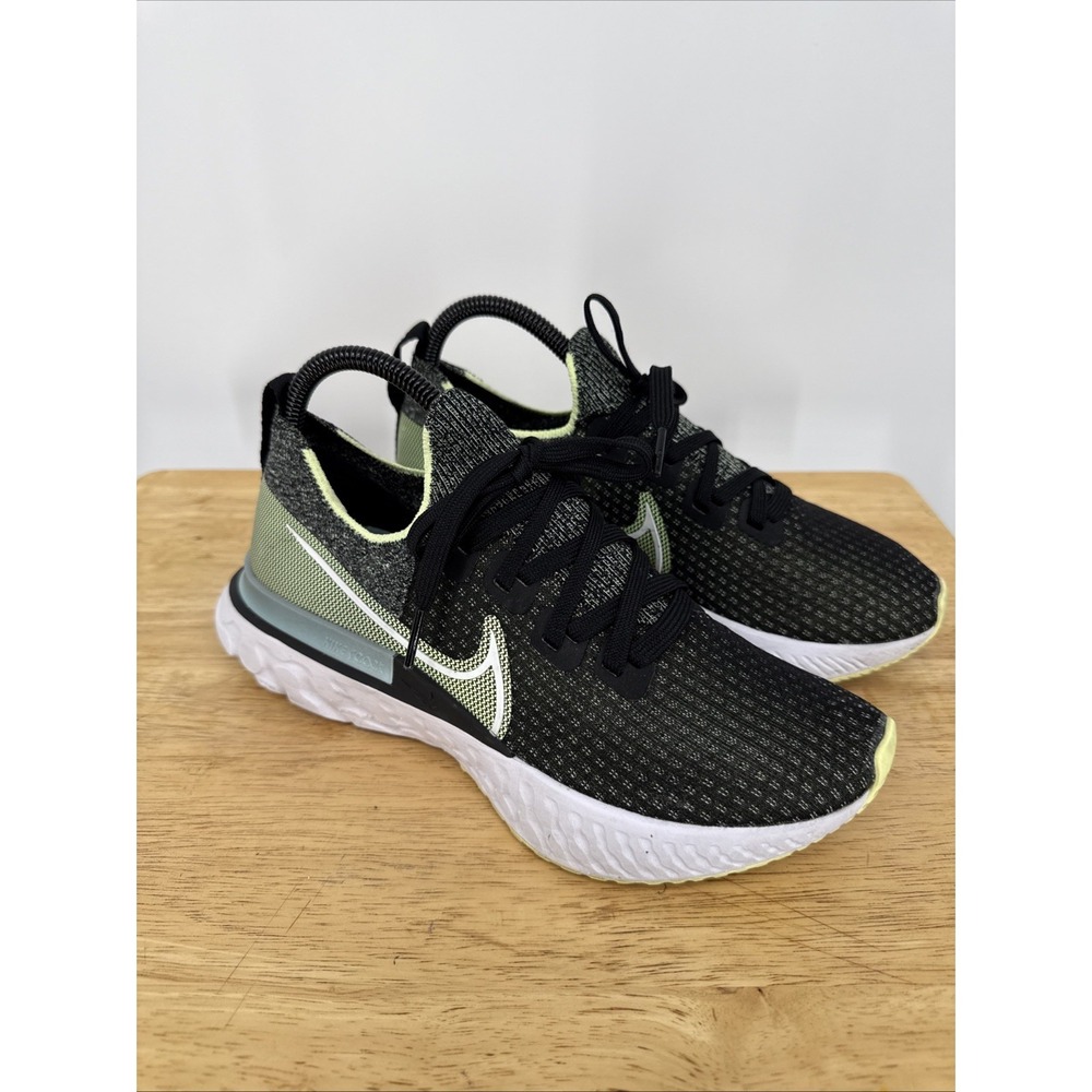 Nikeโ React Infinity Run Flyknit 3 Running Shoes Sneakers Women Size 8 Green
